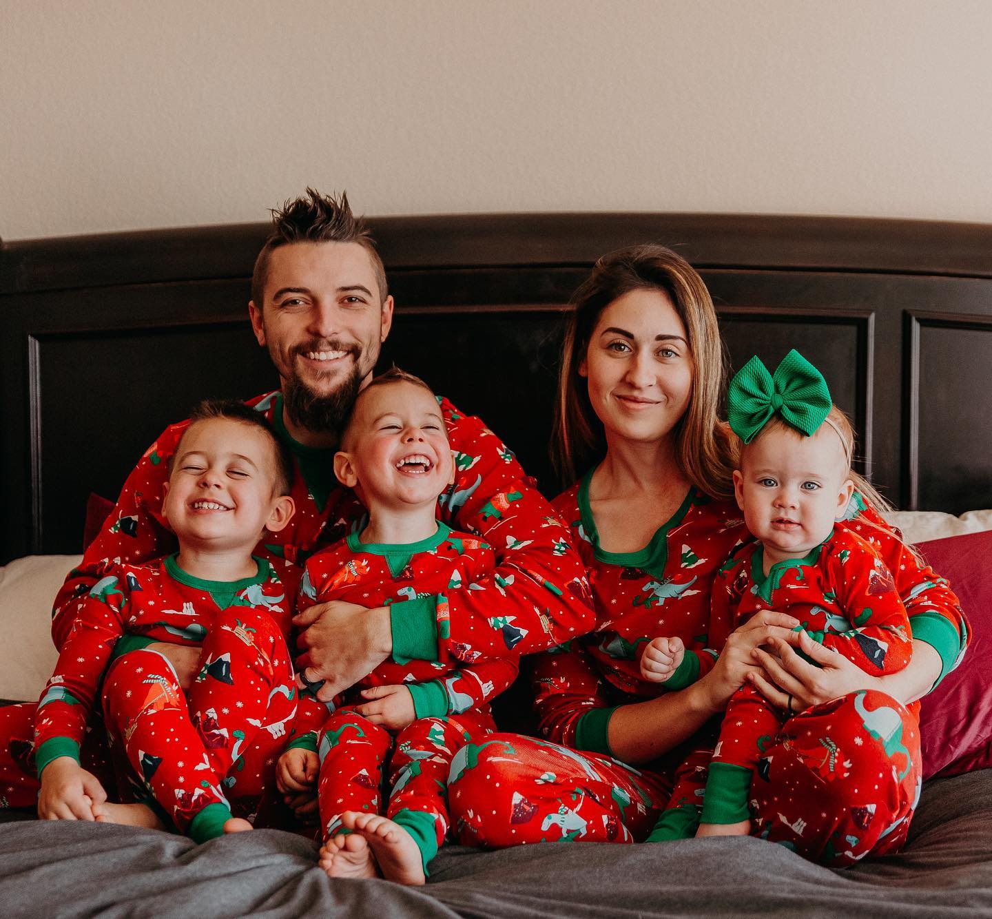 Red Cute Dinosaur Pattern Family Matching Pajamas Sets