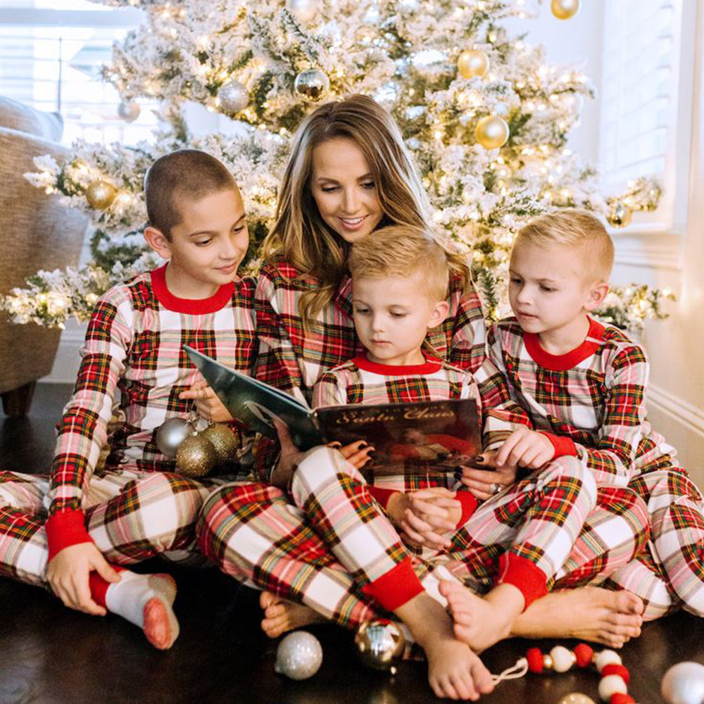 Mixed color plaid Matching Fmalily Pajamas Set (with Pet Dog Clothes)