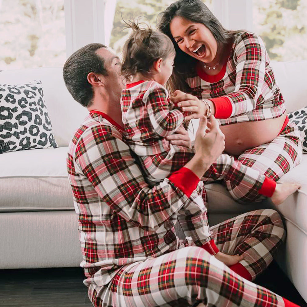 Mixed color plaid Matching Fmalily Pajamas Set (with Pet Dog Clothes)