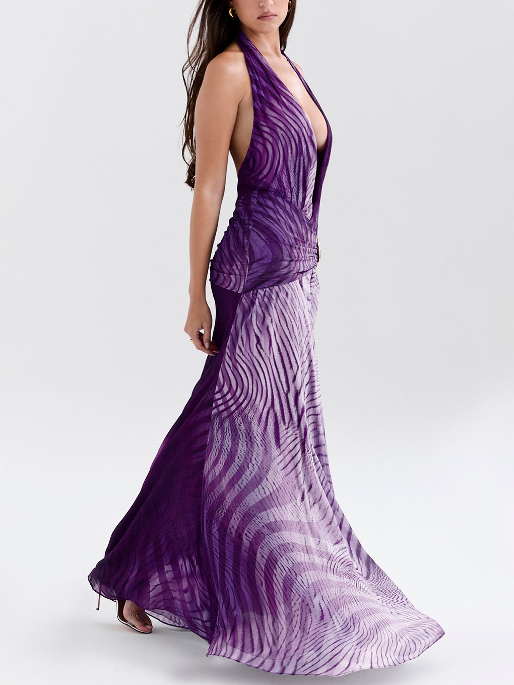 Elegant V-Neck Gradient Print Halter Neck Midi Dress