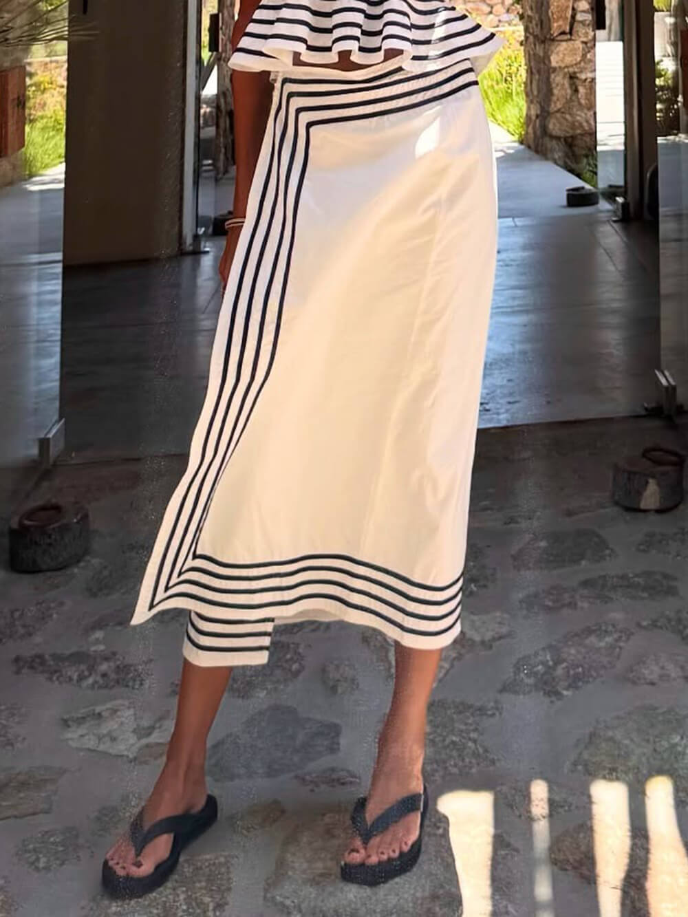 Exquisite Striped Sleeveless Ruffled Crop Top