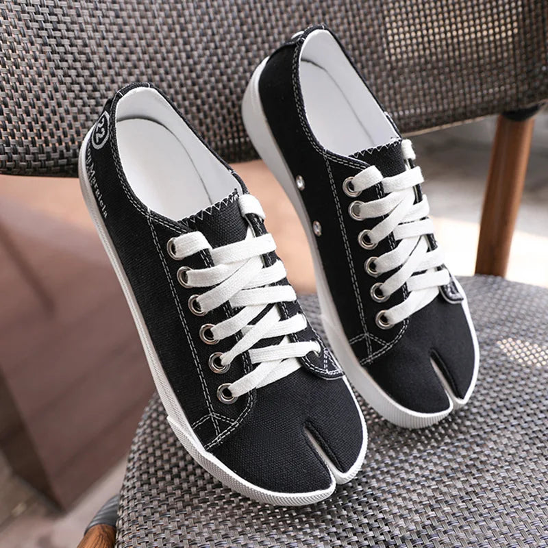 Tabi Sneakers: Splashing Ink Canvas - Women's Split Toe Shoes