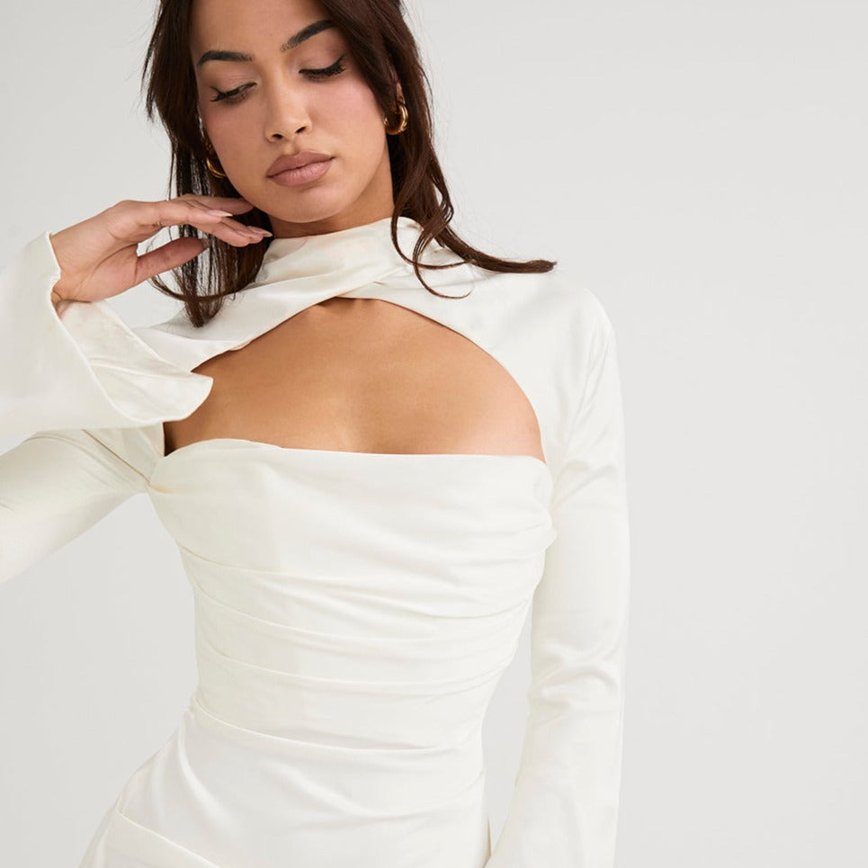 CHIE FLARED SLEEVE HOLLOW OUT MINI DRESS