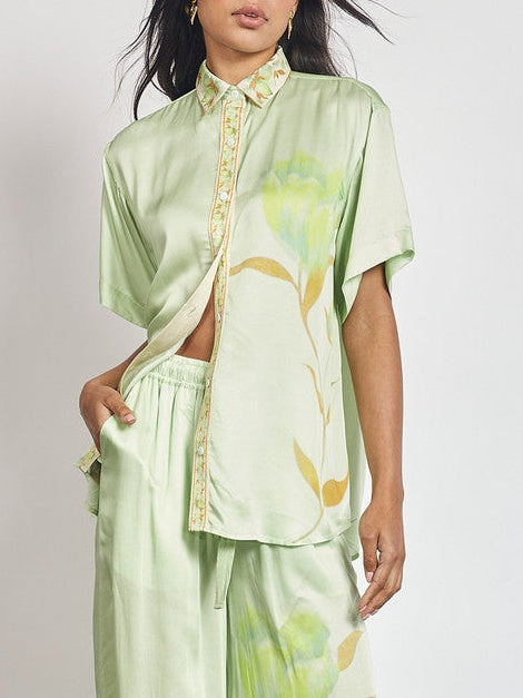 Soft Drape Tulip Short Sleeve Shirt
