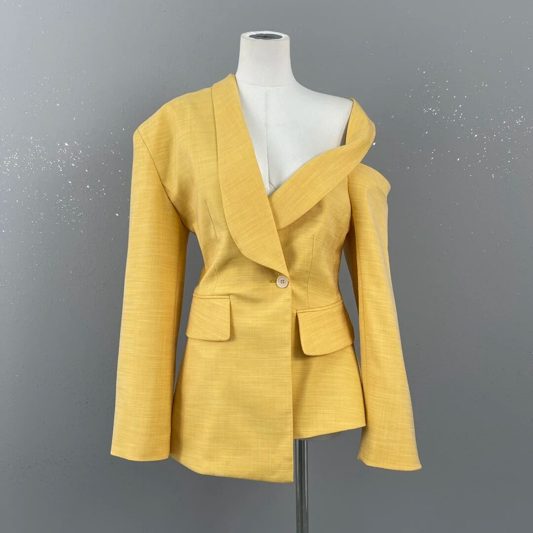 ALYNA ONE SHOULDER BLAZER with BALL