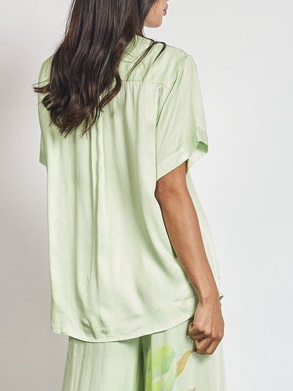 Soft Drape Tulip Short Sleeve Shirt