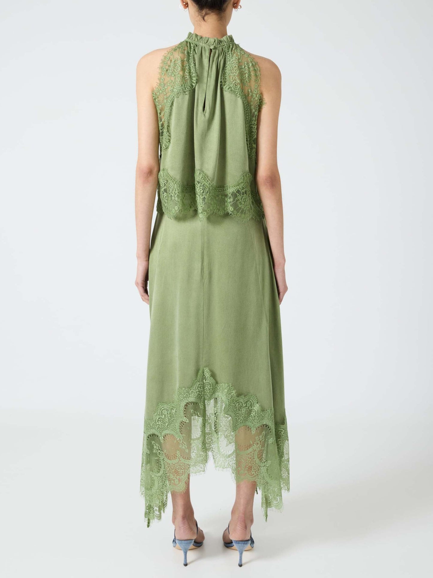 Exquisite Lace Sleeveless Tank Top