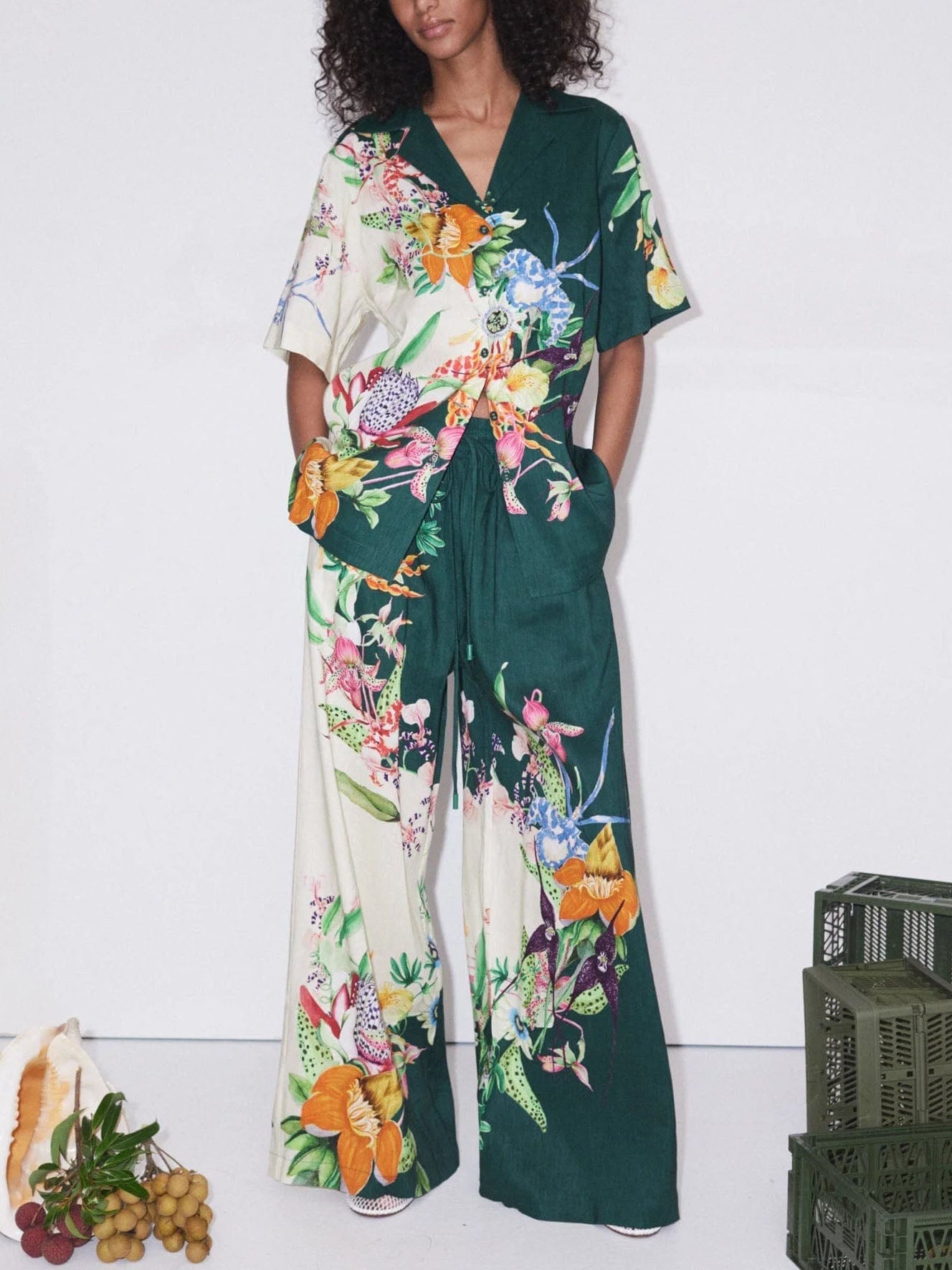 Unique Positioning Vintage Print Loose Shirt