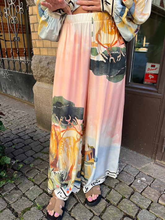 Landscape Print Loose Pants-Pink