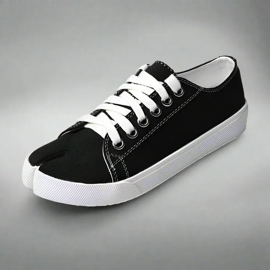 Tabi Sneakers: Splashing Ink Canvas - Women's Split Toe Shoes