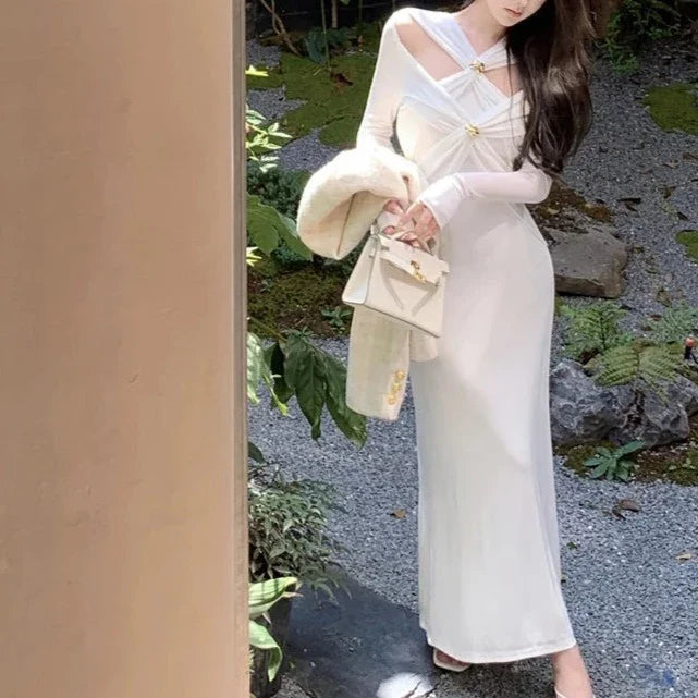 WHITE LONG SLEEE MAXI DRESS