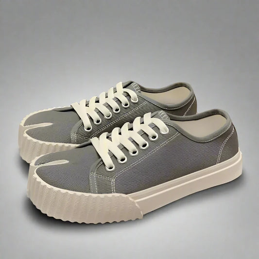 Split Toe Sneakers - Lovers Tabi Flat