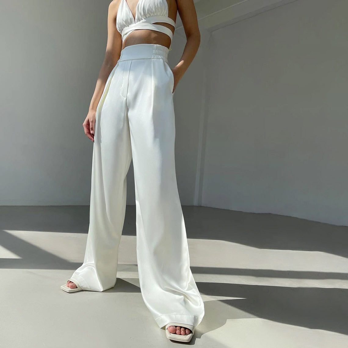 HADE LACE UP TOP PANTS and BLAZER SET